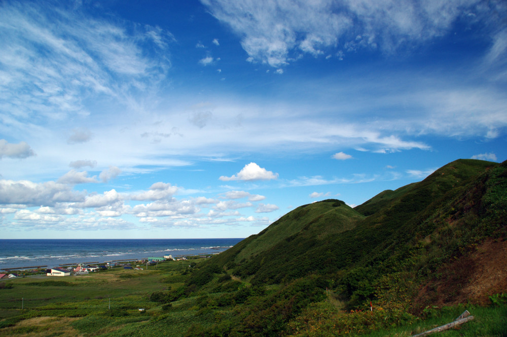 海を見渡す丘